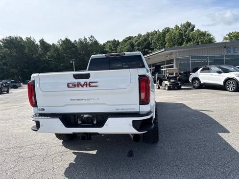 Used 2022 GMC Sierra 2500 Denali w/ Denali Ultimate Package AWD/4WD image 22