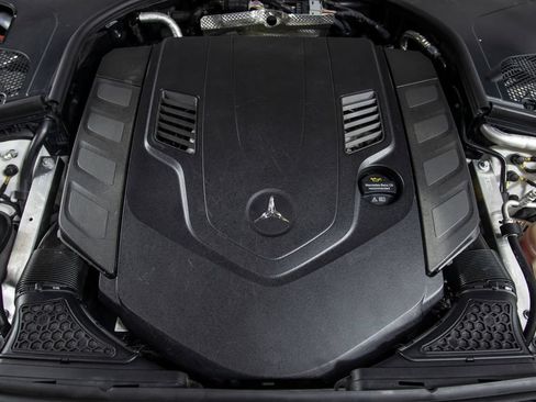 Used 2023 Mercedes-Benz Maybach S 580 4MATIC image 85