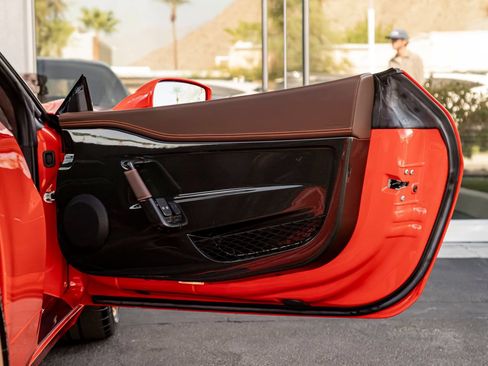 Used 2015 Ferrari 458 Speciale Coupe RWD image 32