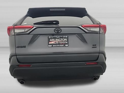 Used 2023 Toyota RAV4 LE AWD/4WD image 6