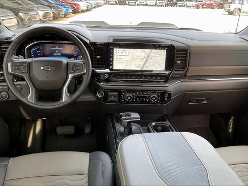 Certified 2025 Chevrolet Silverado 1500 ZR2 w/ Technology Package image 15