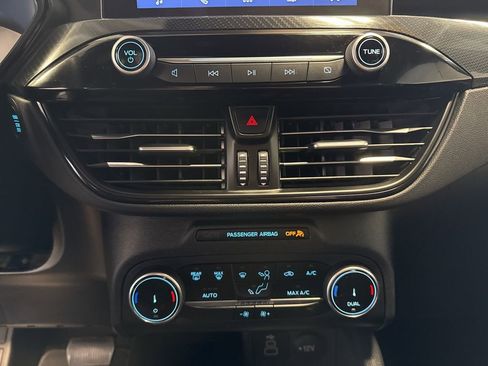Used 2025 Ford Escape ST-Line AWD/4WD image 14