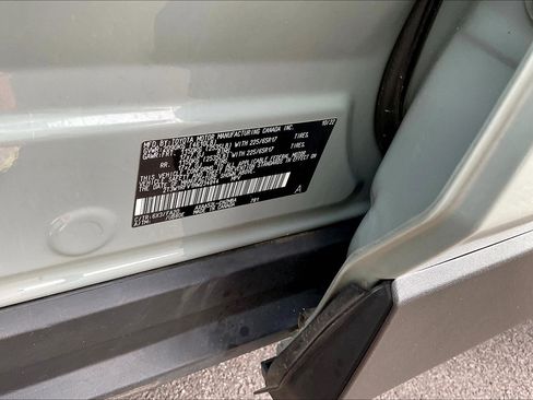 Used 2022 Toyota RAV4 XLE image 19