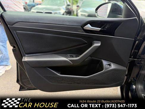 Used 2019 Volkswagen Jetta GLI FWD image 14