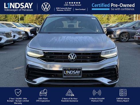 Certified 2022 Volkswagen Tiguan SE R-Line image 5