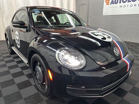 Used 2018 Volkswagen Beetle 2.0T Coast w/ Coast Lighting Package FWD image 2