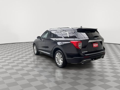Used 2021 Ford Explorer Limited w/ Equipment Group 301A AWD/4WD image 44
