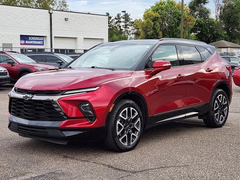 Used 2023 Chevrolet Blazer RS w/ Driver Confidence II Package AWD/4WD image 7
