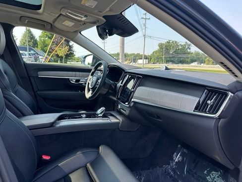 Used 2023 Volvo S90 B6 Ultimate w/ Lounge Package AWD/4WD image 34