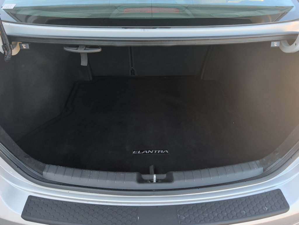 Used 2018 Hyundai Elantra SEL w/ Cargo Package FWD image 20