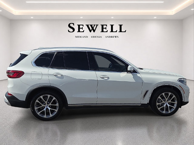 Used 2019 BMW X5 xDrive40i w/ Premium Package 2 AWD/4WD image 5