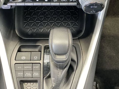 Certified 2025 Toyota RAV4 XLE image 22