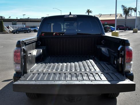 Used 2023 Toyota Tacoma TRD Off-Road w/ Technology Package image 38