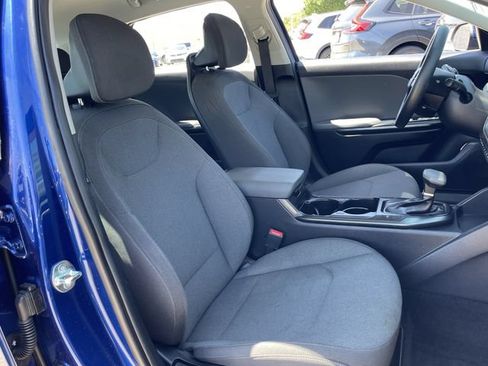 Used 2025 Kia K4 FWD image 25