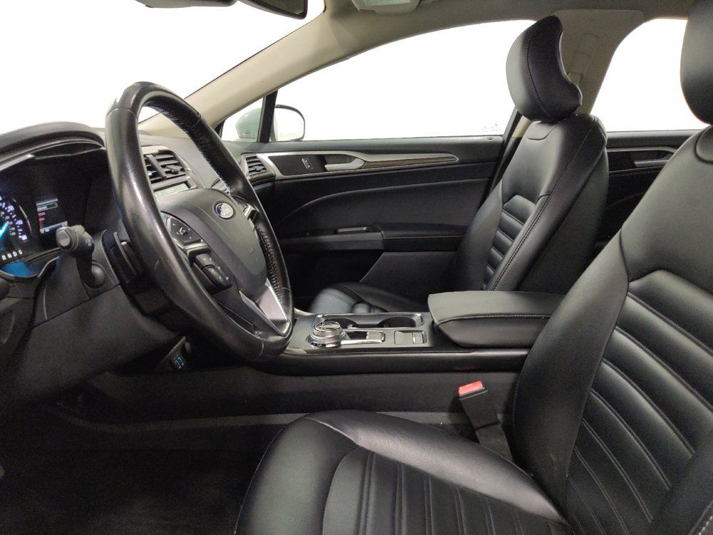 Used 2019 Ford Fusion SEL FWD image 17