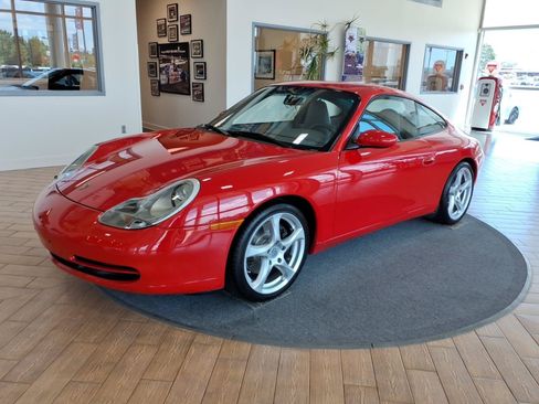 Used 2001 Porsche 911 Carrera RWD image 24