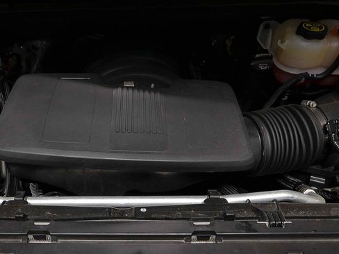 Used 2021 Cadillac Escalade Premium Luxury image 18