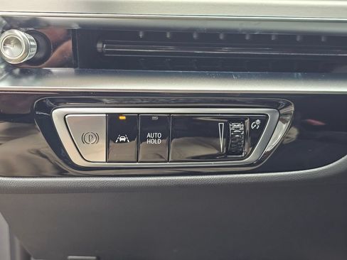 New 2026 Cadillac Lyriq V AWD/4WD image 23