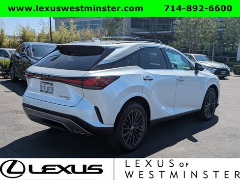Used 2025 Lexus RX 350h w/ Convenience Package image 8