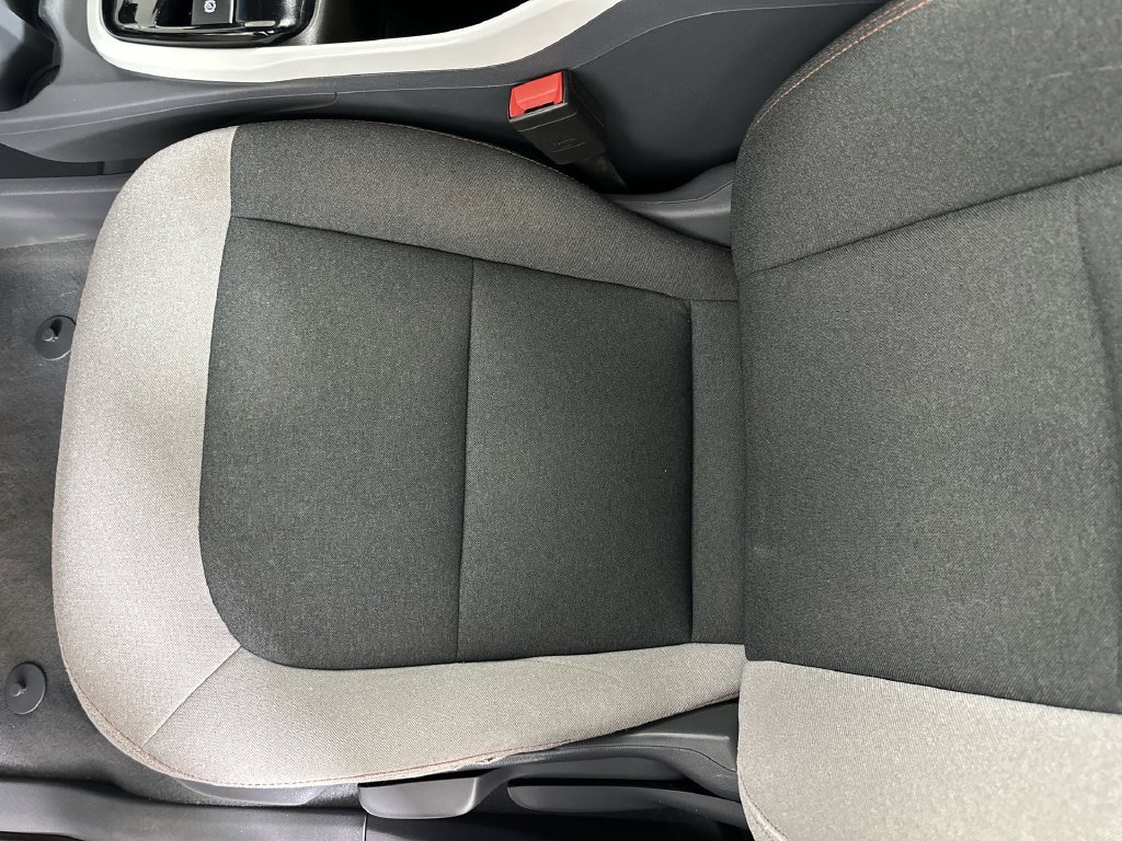 Used 2017 Chevrolet Bolt LT FWD image 22