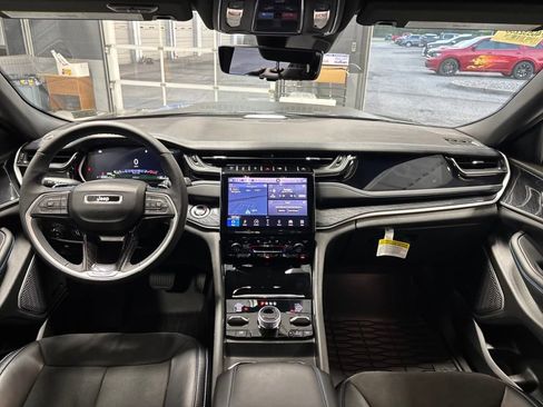 New 2024 Jeep Grand Cherokee Trailhawk w/ Advanced Protech Group II AWD/4WD image 13