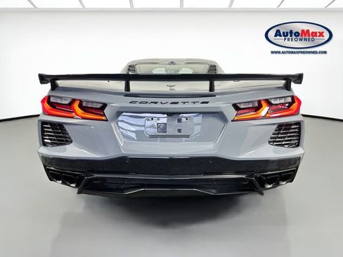 Used 2025 Chevrolet Corvette Stingray Premium Cpe w/ Z51 Performance Package RWD image 8