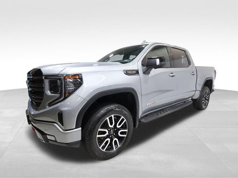 Used 2025 GMC Sierra 1500 AT4 w/ AT4 Premium Package AWD/4WD image 8