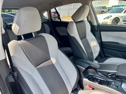 Used 2019 Subaru Crosstrek 2.0i Premium AWD/4WD image 17