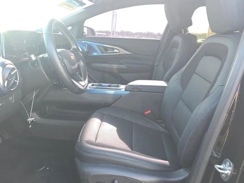 Used 2025 Chevrolet Equinox EV LT FWD image 5