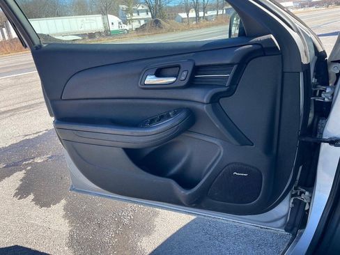 Used 2015 Chevrolet Malibu LT FWD image 22