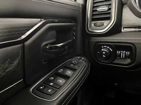 Used 2023 RAM 3500 Limited AWD/4WD image 23