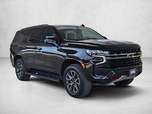 Used 2022 Chevrolet Tahoe Z71 w/ Luxury Package image 3