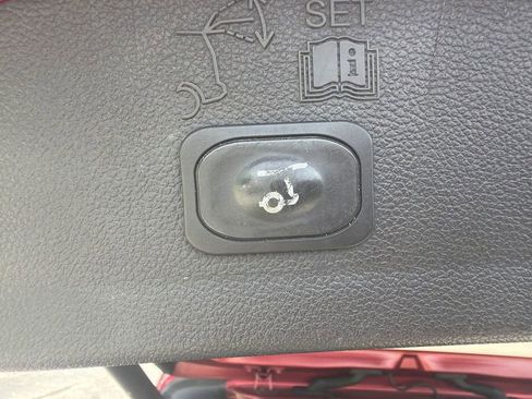 Used 2018 Ford Escape SEL FWD image 14