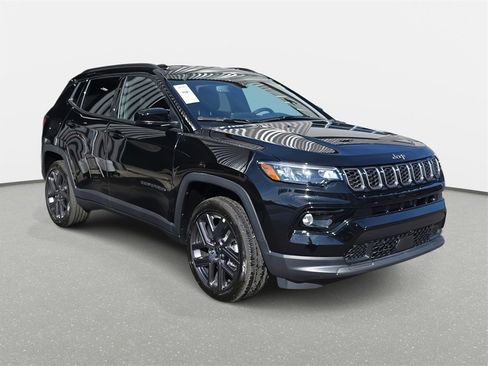 New 2026 Jeep Compass Limited image 3
