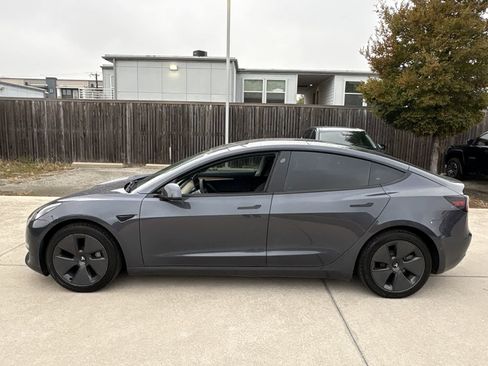 Used 2022 Tesla Model 3 Long Range image 3