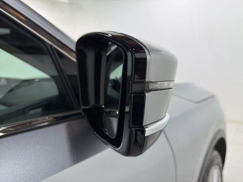 Certified 2023 Acura MDX SH-AWD w/ Advance Package image 30