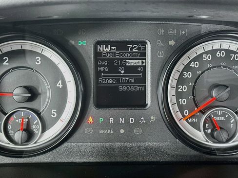 Used 2019 RAM 1500 Tradesman w/ Chrome Appearance Group RWD image 18