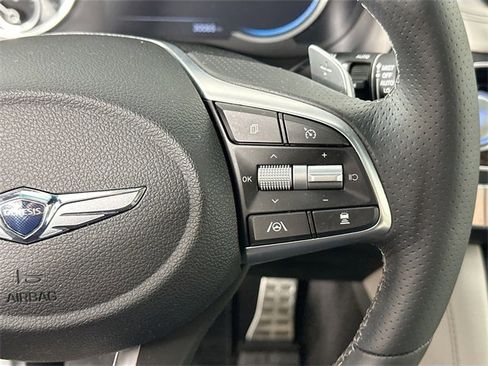 Used 2023 Genesis G70 2.0T w/ Sport Prestige Package image 32
