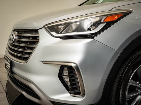 Used 2017 Hyundai Santa Fe Limited image 3