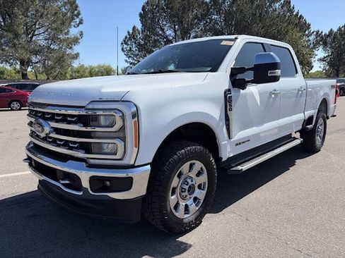 Used 2023 Ford F250 Lariat w/ Chrome Package AWD/4WD image 3