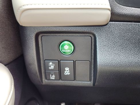 Used 2021 Honda HR-V EX image 25