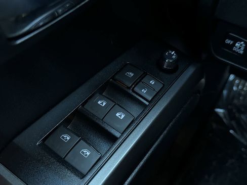 Used 2022 Toyota Tacoma TRD Off-Road image 22