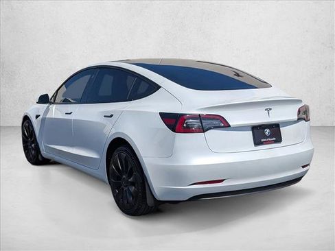 Used 2023 Tesla Model 3 Standard Range RWD image 9