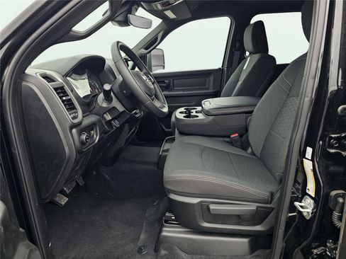 New 2026 RAM 2500 Tradesman AWD/4WD image 17