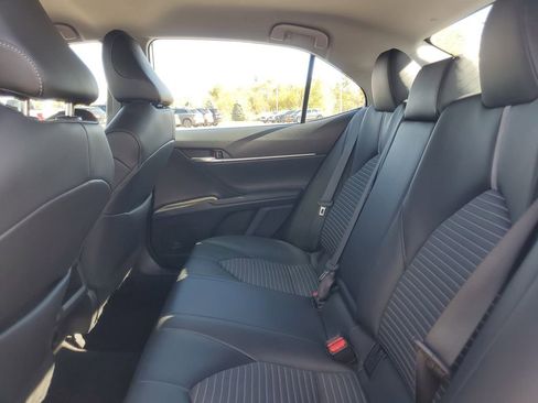 Used 2023 Toyota Camry SE image 27