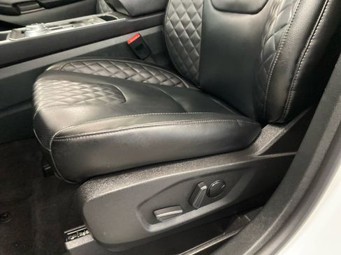 Used 2024 Ford Edge Titanium w/ Equipment Group 301A AWD/4WD image 16