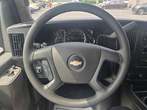 Used 2025 Chevrolet Express 2500 w/ Driver Convenience Package RWD image 7