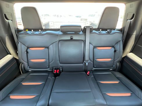Used 2025 GMC Sierra 1500 AT4 AWD/4WD image 26