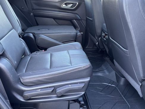 Used 2022 Chevrolet Tahoe RST w/ Luxury Package AWD/4WD image 30