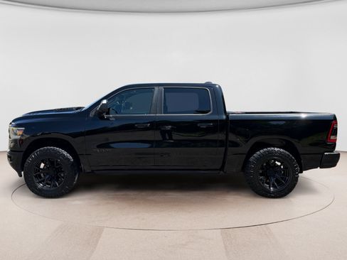 Used 2024 RAM 1500 Laramie AWD/4WD image 2